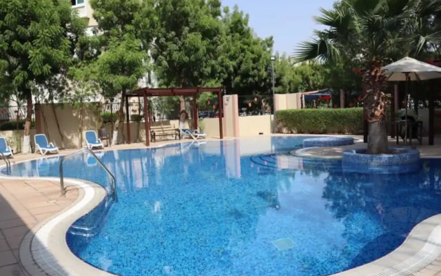 Stunning Family Friendly Studio Close To Dubai Hub