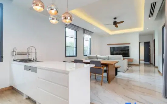 Nicky Private Haven Pool Villa 3BR BangTao Laguna