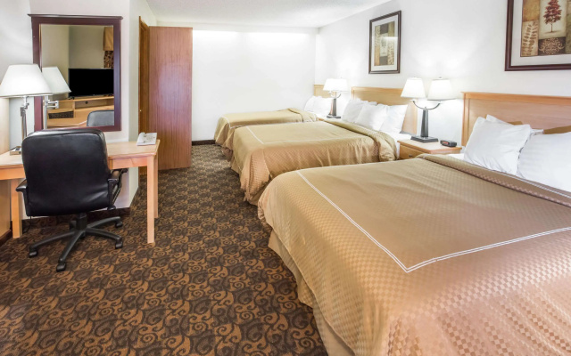 Days Inn by Wyndham Black Bear