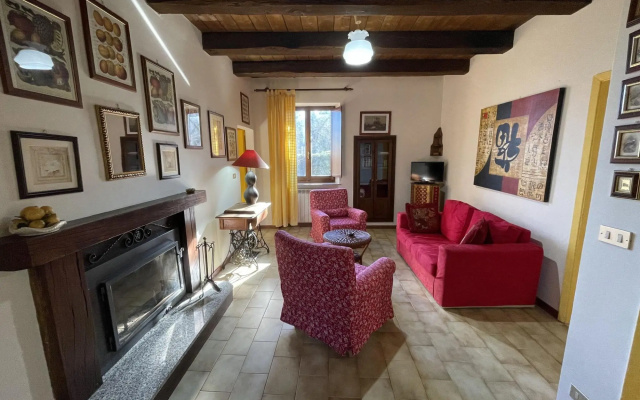 A holiday home with swimming pool in a national park