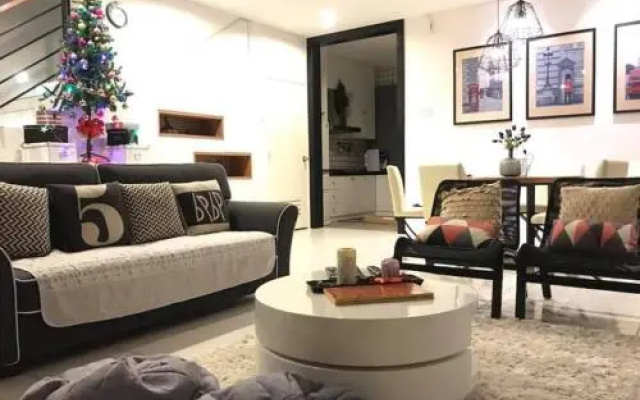 Blanc Luxury House