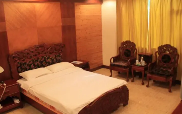 Bi Feng Xia Hotel
