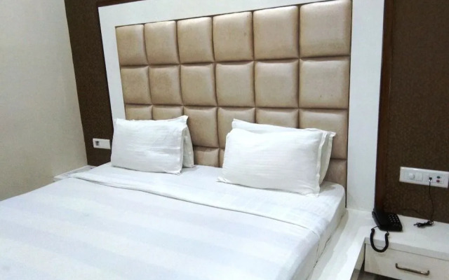 Hotel R P