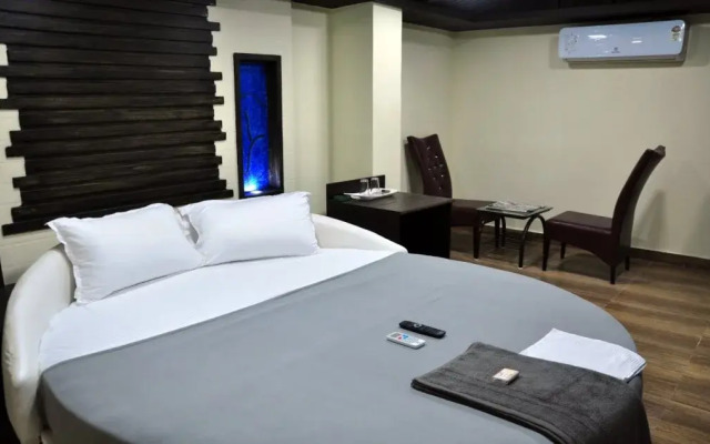 Hotel Anandhiram Heritage