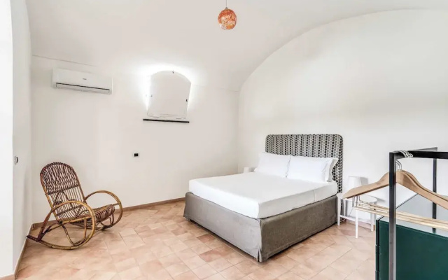 Giulia 3 Villa Apartment Shared Pool Sea Views