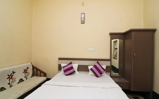Spot On 39527 Hotel Saraogi