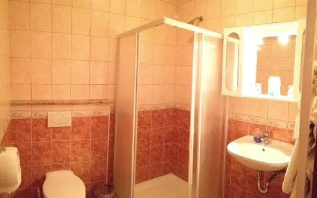 Fehértói Halászcsárda és Panzió
