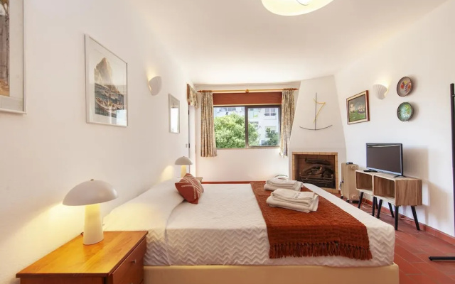 N 02 - Bedroom 2 in Amaro Sight Guesthouse