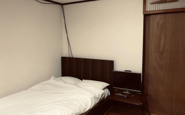 Tsuruya Guesthouse