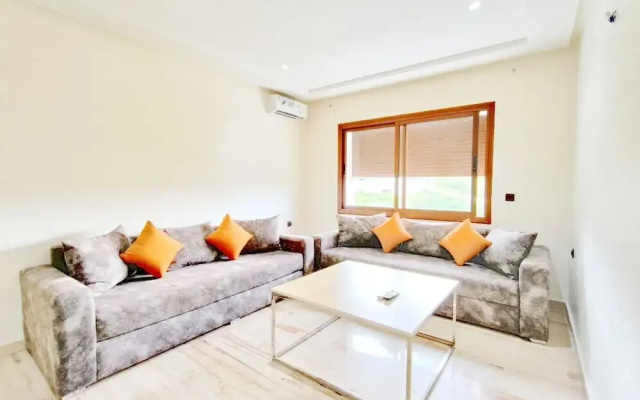 Les Belles Residences E