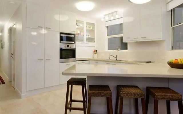 Mariner Cove 1 - 2 BDRM Apt on Parkyn Pde
