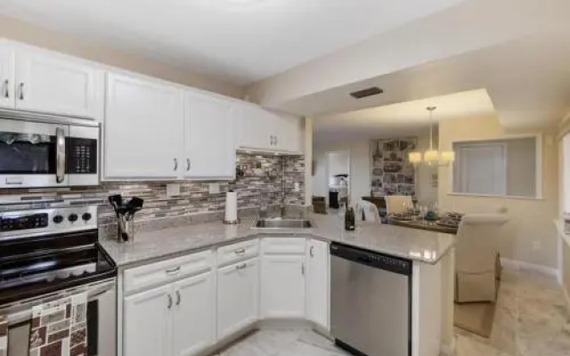 Ocean Village Capstan 813