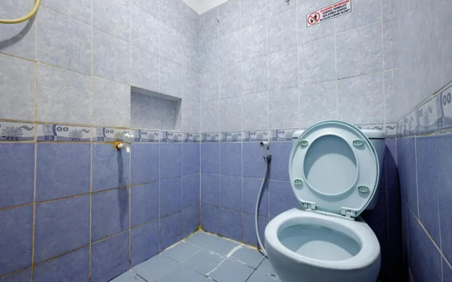 Hotel O J&b Rooms Tomang