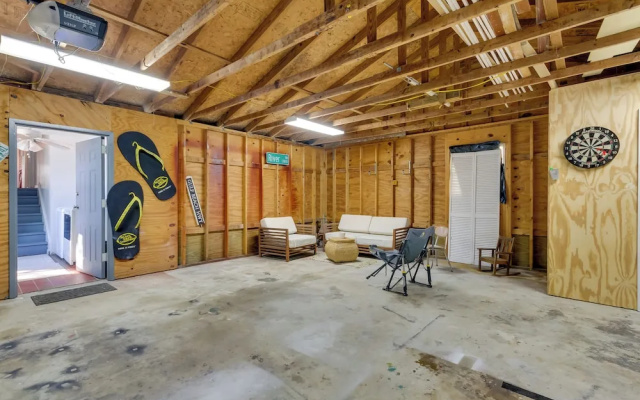 Serene Pensacola Vacation Rental w/ Gas Grill