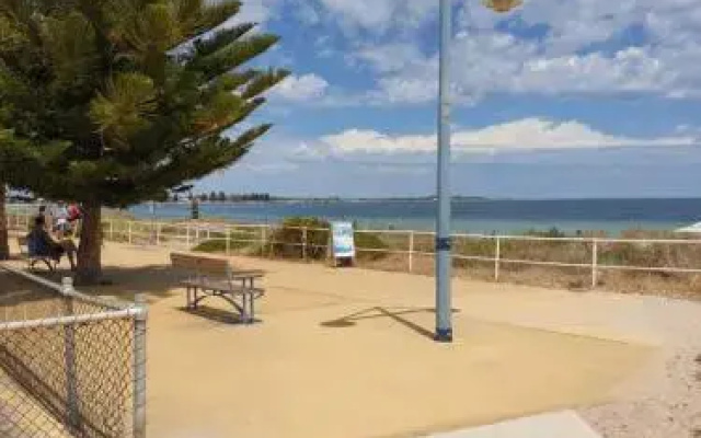 Beachside Retreat 2