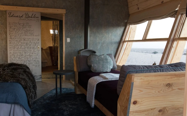 Shipwreck Lodge