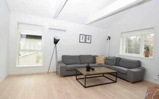 Solferie Holiday Home Bordalssvingen