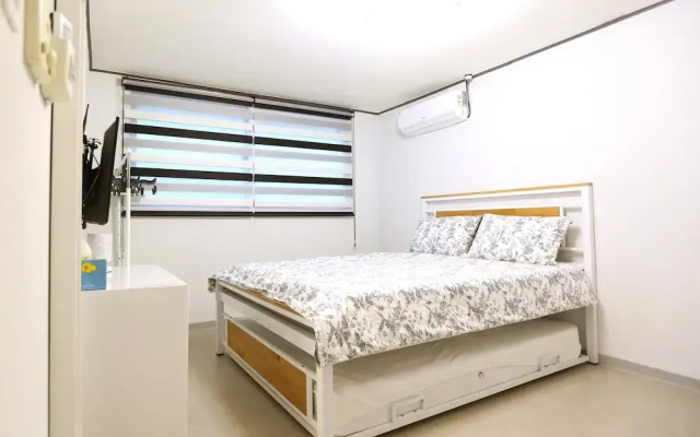 Ur Seoul Home