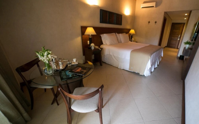 Abayomi Hotel