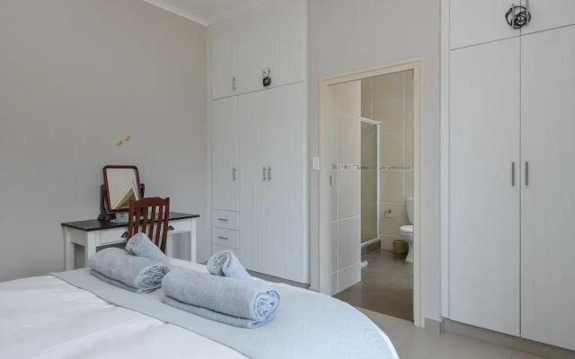 San Lameer Villa Rentals 14321