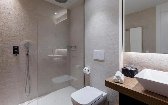 Francisco Silvela Apartment