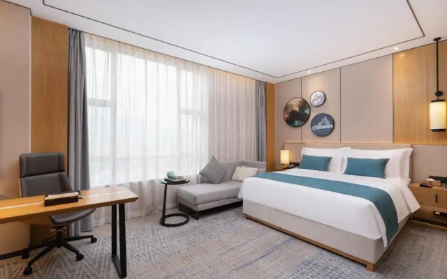 Rezen Longuu Hotel