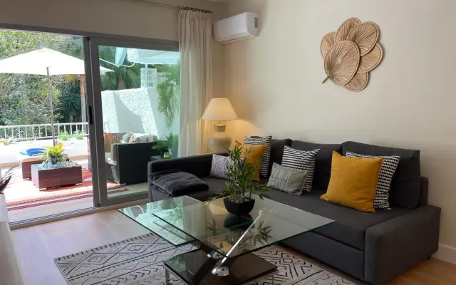 Central location, next to the beach at Golden Mile 208