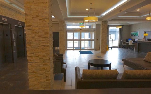 Holiday Inn Express & Suites Oshawa Downtown - Toronto Area by IHG