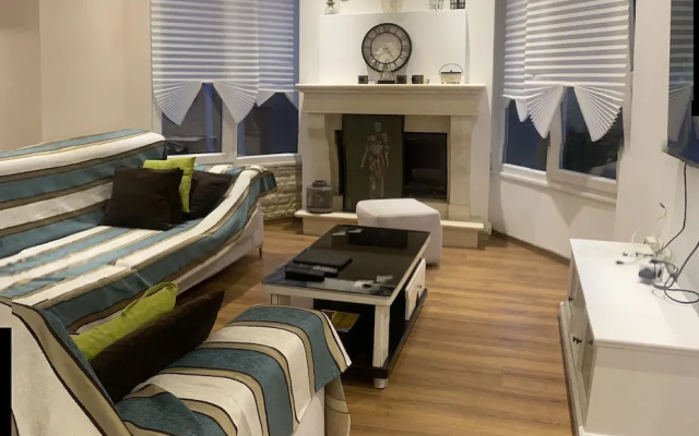 Durres 2-beds, Garden, Parking, 100m to Beach