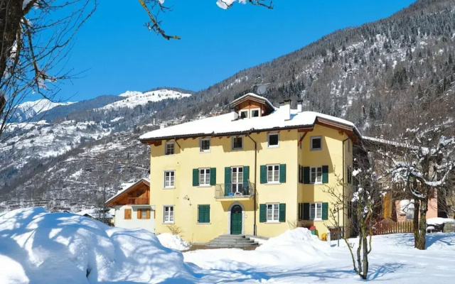 Apartment in Pellizzano