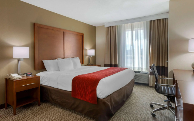 Springplace Inn & Suites