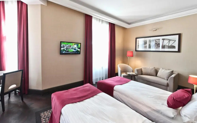 Hotel Red Baron