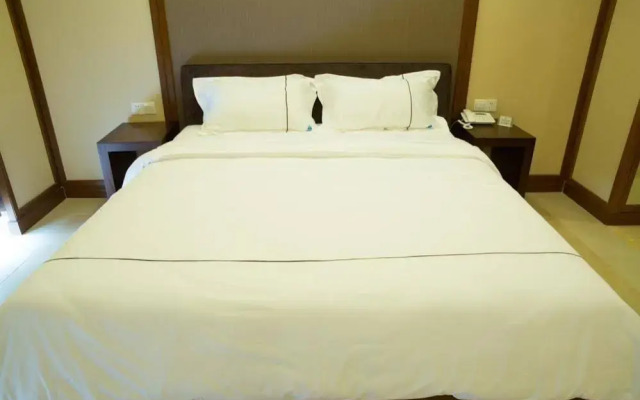 Yijing Holiday Hotel