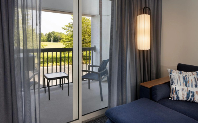 Courtyard by Marriott Edison Woodbridge
