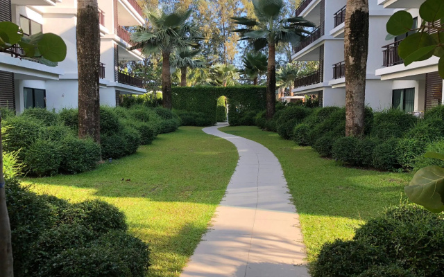 The Title Condo by TropicLook