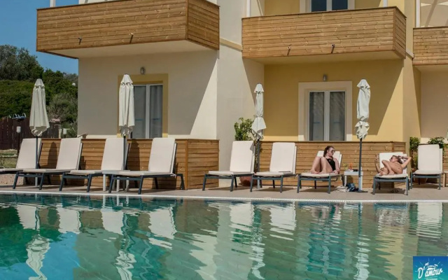Del Mare Beach Hotel