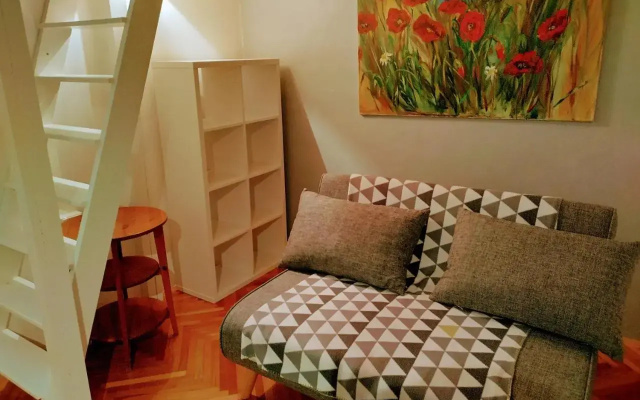 Isola Studio Rosa