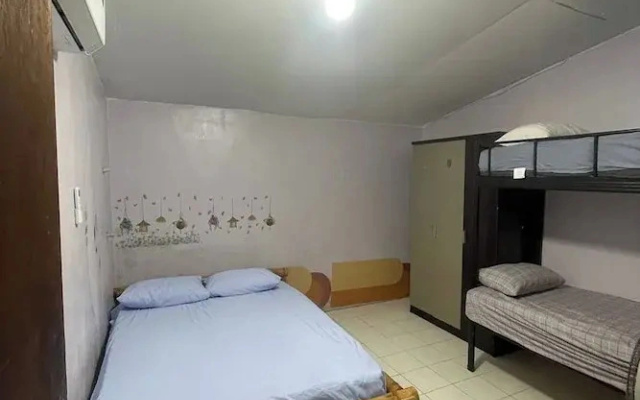 Noah’s Ark Cannabis Bar Restaurant Hostel