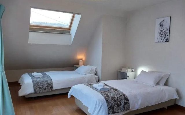 Miyuki Townhouse