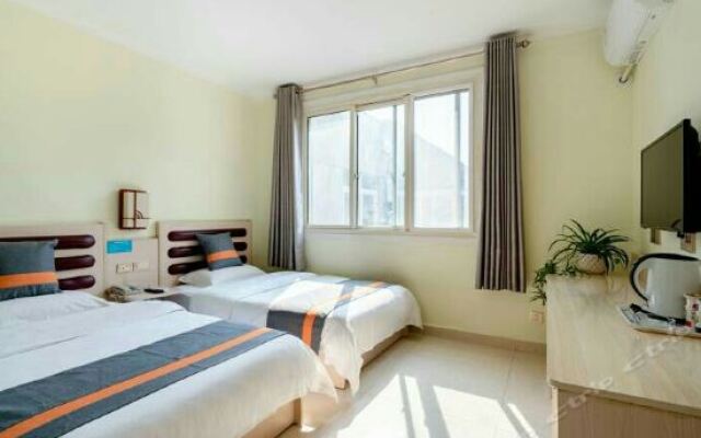 Shunjia Hotel комната для гостей