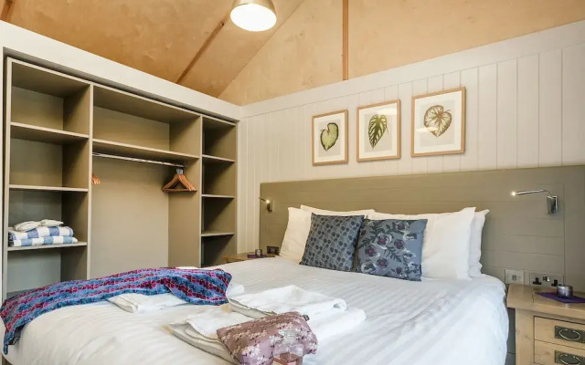 Lodge 3