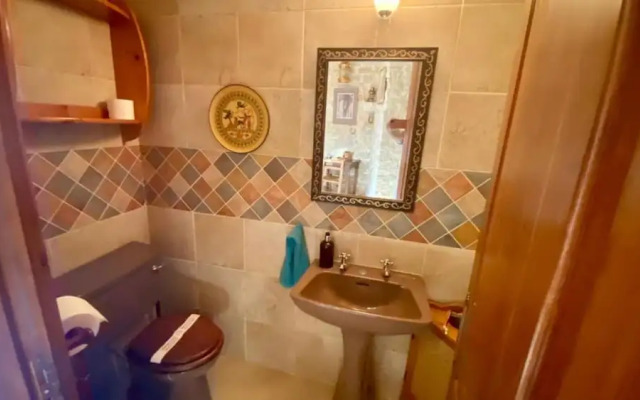 Juliet Suite Studio in Dhoros