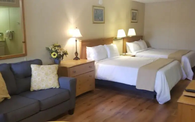 Long Leaf Lodge