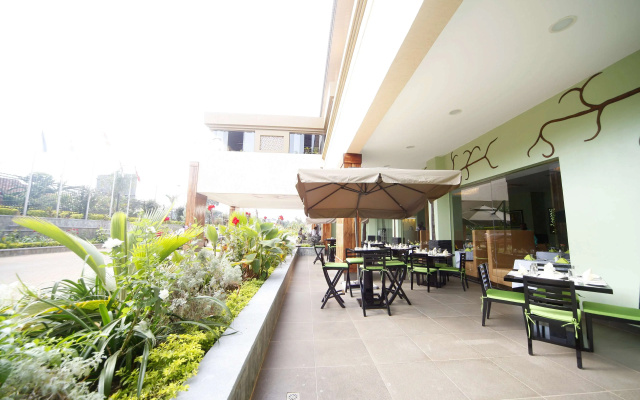 Отель Best Western Premier Garden Entebbe