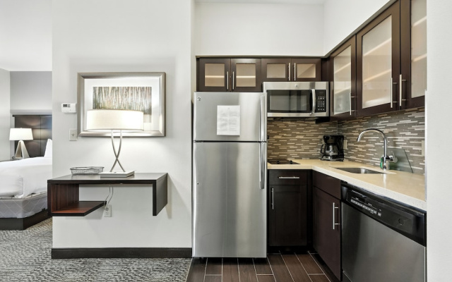 Relux at Westchase