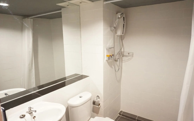 TARIS ART HOTEL PHRAE (SHA Extra Plus)