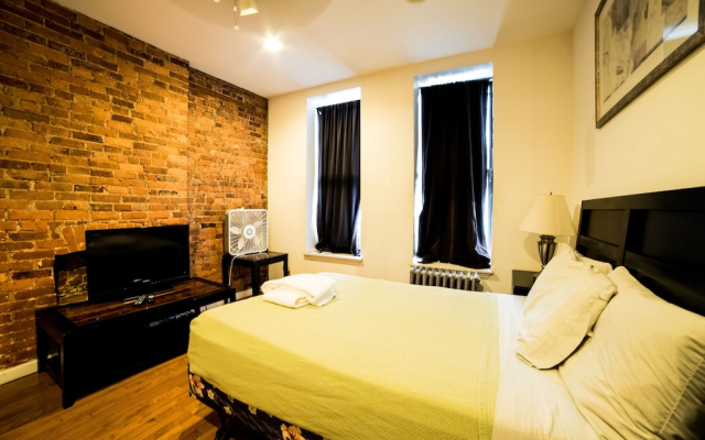 Renovated 2 BR Central Park