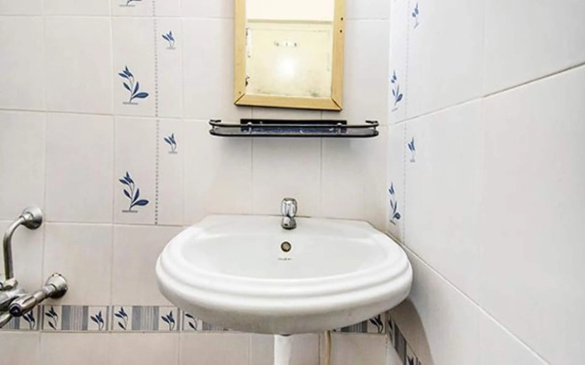 Fabhotel Aditya Yatri Nivas