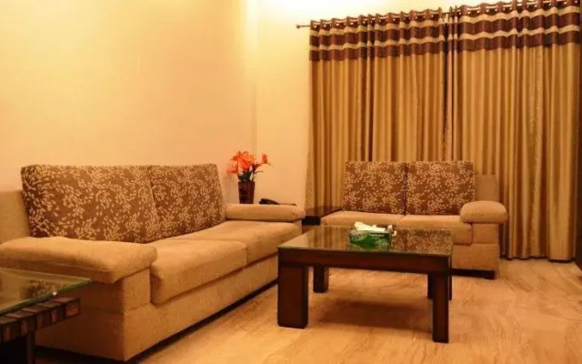 Vipul Grand
