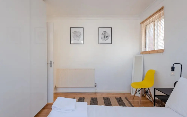 Modern 1BR Flat in Angel/islington, Fits 4